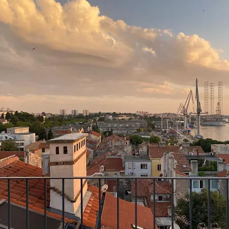 Apartment Castropola Views With Private Parking Pula