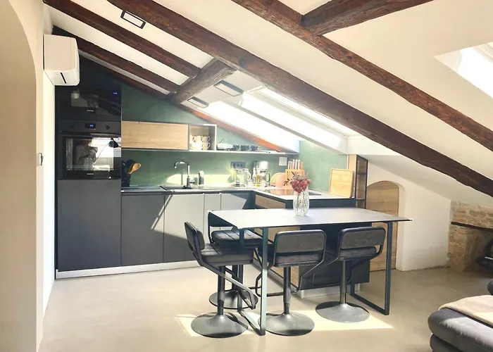 Castropola Views With Private Parking * Pula