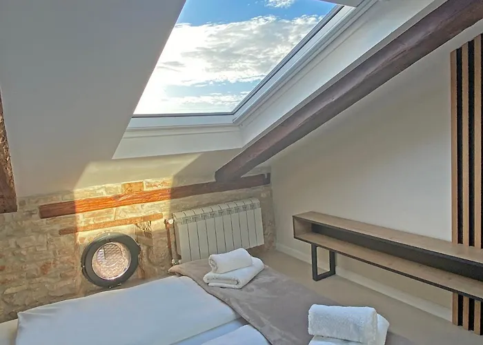 Castropola Views With Private Parking Apartament Pula