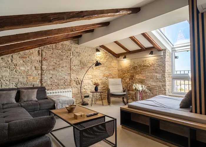 Apartament Castropola Views With Private Parking *