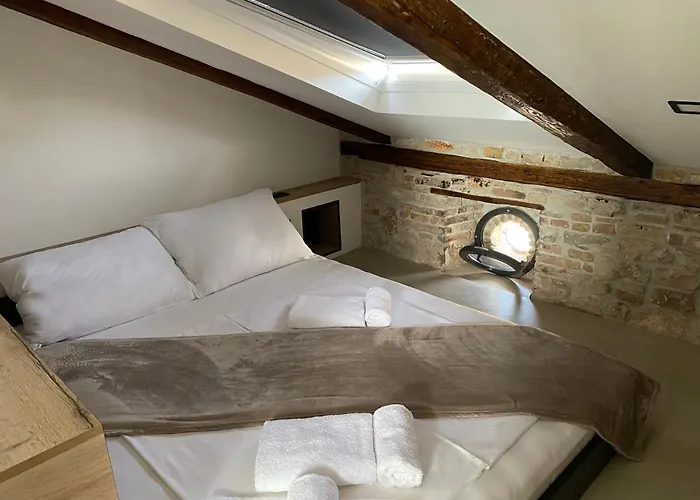 Apartament Castropola Views With Private Parking