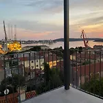 Castropola Views With Private Parking Appartement Pula
