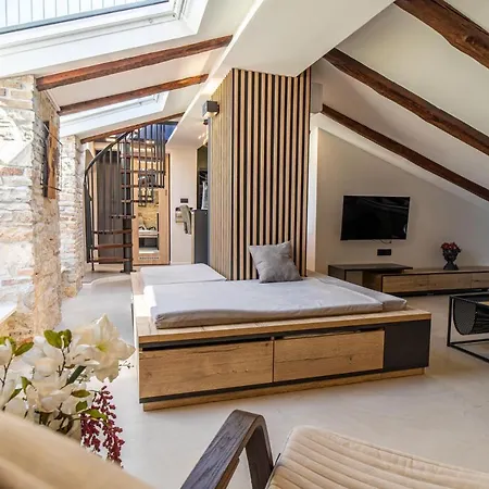 Apartman Castropola Views With Private Parking