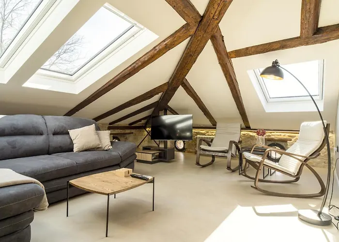 Castropola Views With Private Parking * Póla